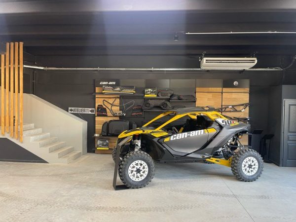 Can-am Maverick R